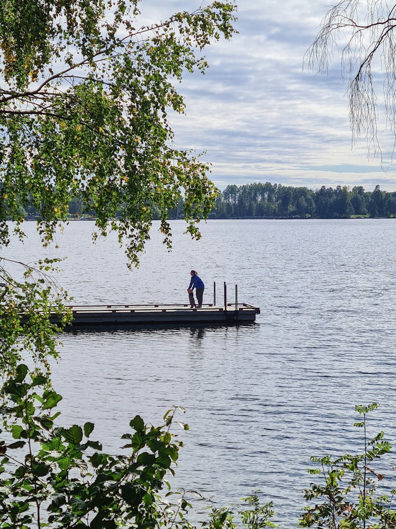 Women with child at Songsvann